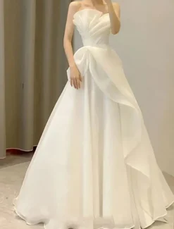 Wedding Dresses Ball Gown Off Shoulder Sleeveless Floor Length Tulle Bridal Gowns With Pleats Solid Color