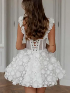 Wedding Dresses 3D Flowers A-Line Sweetheart Sleeveless Short / Mini Lace Bridal Gowns With Appliques