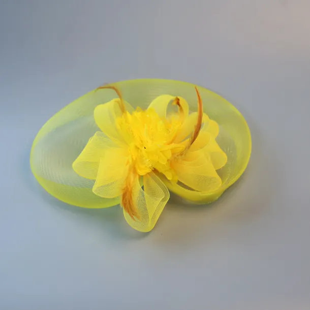 White Wedding Fascinator Tulle Beaded Organza Fascinators Hats Headwear Clip Vintage Elegant with Feathers Fur Flower 1 Piece Kentucky Horse Race Tea Party Ladies Day Headpiece