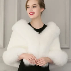 Winter Faux Fur Wraps Women's Wrap Bolero Bridal Capelets Elegant Sleeveless Faux Fur Fall Wedding Guest Wraps With Feathers Fur For Wedding dress to impress