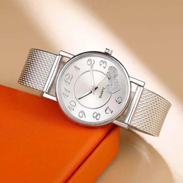 Women Quartz Wristwatch Luxury Minimalist Bling Diamond Analog Wristwatch Love Heart Dial Elegant Mesh Belt Female Watch