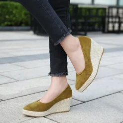 Women's Black Canvas Wedge Heels – Espadrille Platform Shoes with Braided Jute Sole for Summer Casual Outfits, Beach Vacations, and Everyday Wear