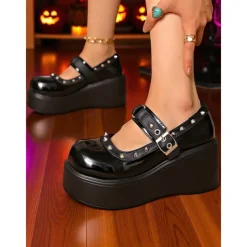 Women's Black Platform Mary Jane Shoes with Studded Straps – Gothic Punk Chunky Heels for Halloween, Cosplay and Alternative Fashion Outfits