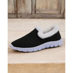 Women's Black Slip-On Winter Shoes with Plush Fur Lining and Lightweight Sole, Cozy and Warm Footwear for Cold Weather