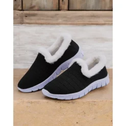 Women's Black Slip-On Winter Shoes with Plush Fur Lining and Lightweight Sole, Cozy and Warm Footwear for Cold Weather