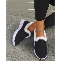 Women's Black Slip-On Winter Shoes with Plush Fur Lining and Lightweight Sole, Cozy and Warm Footwear for Cold Weather