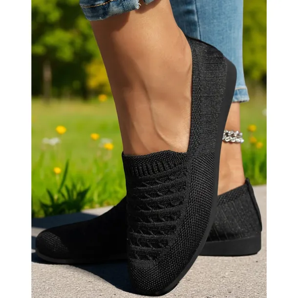 Women's Breathable Flyknit Casual Flats – Lightweight Round Toe Slip-On Shoes for Walking, Travel and Daily Comfort