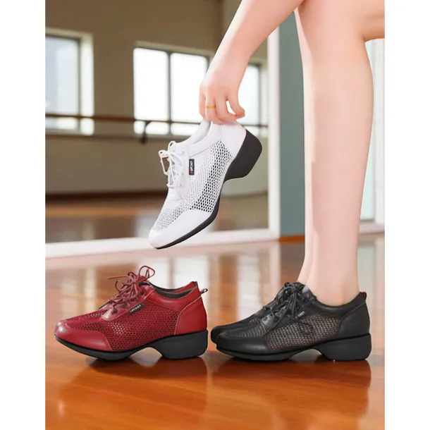 Women's Breathable Mesh Jazz Dance Sneakers - Lightweight Lace-Up Shoes for Professional Practice and Performance