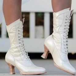 Women's Brown Faux Leather Victorian Lace-Up Boots with Low Heel - Classic and Elegant for Cosplay, Costume Parties, and Vintage-Inspired Outfits