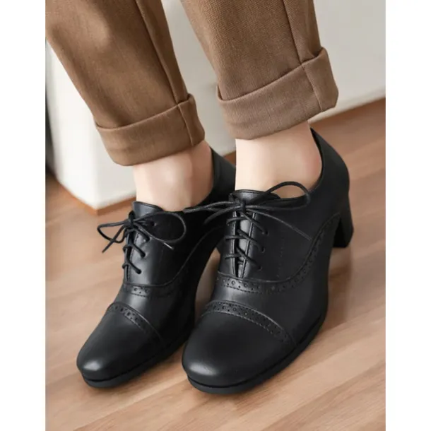 Women's Brown Oxford Shoes with Lace-Up & Brogue Detailing - Classic Mid-Heel for Professional & Vintage Casual Wear