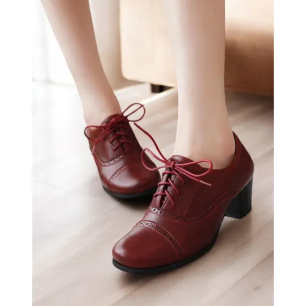 Women's Brown Oxford Shoes with Lace-Up & Brogue Detailing - Classic Mid-Heel for Professional & Vintage Casual Wear