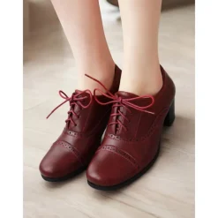 Women's Brown Oxford Shoes with Lace-Up & Brogue Detailing - Classic Mid-Heel for Professional & Vintage Casual Wear