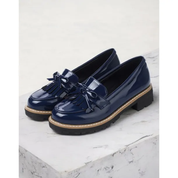 Women's Burgundy Patent Leather Loafers with Fringe Tassel Detail and Chunky Heel, Perfect for Office Wear and Casual Outfits