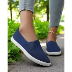 Women's Canvas Slip-On Sneakers – Lightweight Minimalist Flats for Daily Errands, Park Walks and Weekend Brunch Outings