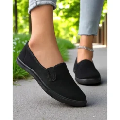 Women's Canvas Slip-On Sneakers – Lightweight Minimalist Flats for Daily Errands, Park Walks and Weekend Brunch Outings