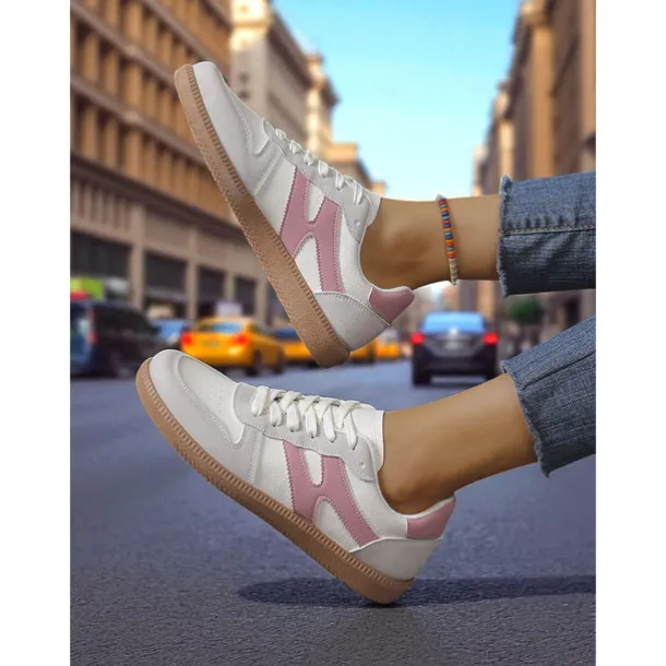 Women's Colorblock Lace-Up Casual Sneakers - Sporty College Style Walking Shoes for Daily Wear and Street Outfits