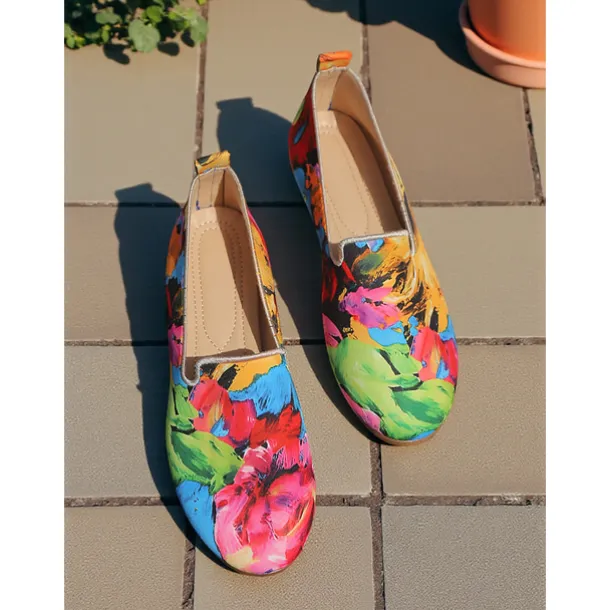 Women's Colorful Floral Canvas Slip-On Flats – Lightweight Round Toe Casual Loafers, Artistic Comfort Shoes for Walks, Travel, and Daily Wear