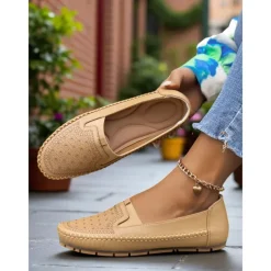 Women's Comfortable Slip-On Loafers – Soft Leather Casual Walking Flats with Stitch Detailing for Daily Wear, Travel and Errands