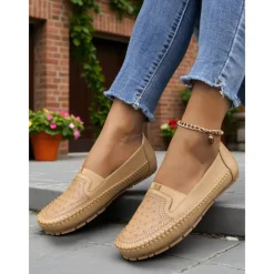 Women's Comfortable Slip-On Loafers – Soft Leather Casual Walking Flats with Stitch Detailing for Daily Wear, Travel and Errands