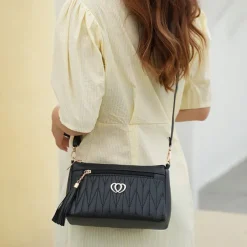 Women's Crossbody Bag Shoulder Bag Hobo Bag PU Leather Outdoor Daily Holiday Buttons Tassel Zipper Large Capacity Waterproof Lightweight Solid Color Quilted ArmyGreen Yellowish brown Maroon Red