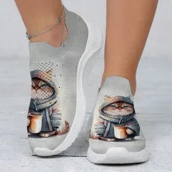 Women's Cute Cat Print Slip-On Sneakers, Lightweight and Breathable Walking Shoes, Comfortable and Stylish Casual Footwear, Perfect for Daily Wear