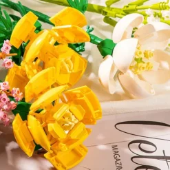Women's Day Gifts Flower Rose Bouquet Building Kit with Cover Display Box Diy Flower Botanical Collection Building Blocks Bricks Desk Home Mother's Day Gifts for MoM
