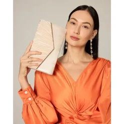 Women's Elegant Beige Clutch Bag with Detachable Chain Strap – Versatile Evening Purse for Weddings, Parties, and Formal Events