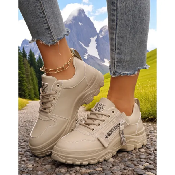 Women's Farm Work Sneakers, Comfortable and Durable, Ideal for Outdoor Work, Gardening and Active Fall Days