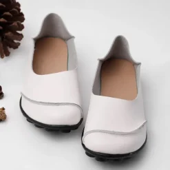 Women's Flats Slip-Ons Loafers Plus Size Barefoot shoes Comfort Shoes Outdoor Daily Solid Color Summer Flat Heel Round Toe Casual Comfort Minimalism Faux Leather PU Loafer Wine Red Black White