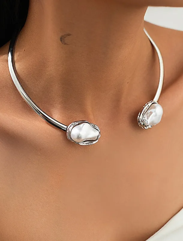 Women's Gold Chunky Choker,Bracelet, Ring Necklace with Baroque Pearl - Bold Statement Jewelry for Weddings, Galas and Evening Parties