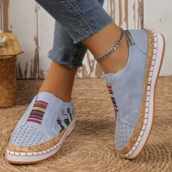 Women's Green Cat Print Slip-On Casual Sneakers – Breathable Loafers with Elastic Panel for Walking, Travel & Everyday Wear