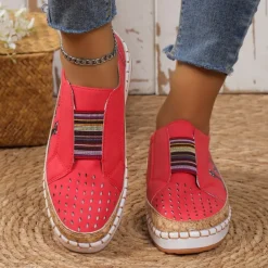 Women's Green Cat Print Slip-On Casual Sneakers – Breathable Loafers with Elastic Panel for Walking, Travel & Everyday Wear