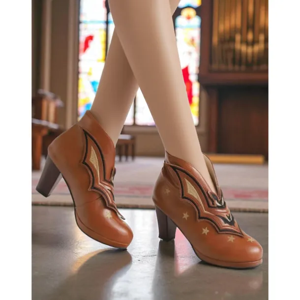 Women's Halloween Bat Embroidered Ankle Boots – Black Faux Leather with Star Details, Closed Toe and Mid Heels, Retro Gothic Style for Costume Parties, Haunted Events and Fall Fashion Looks