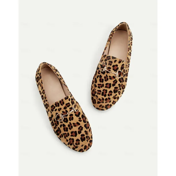 Women's Leopard Print Loafers with Metal Buckle – Casual Animal Print Slip-On Shoes for Everyday Wear