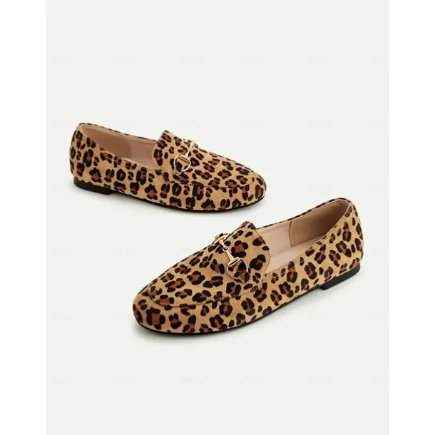 Women's Leopard Print Loafers with Metal Buckle – Casual Animal Print Slip-On Shoes for Everyday Wear