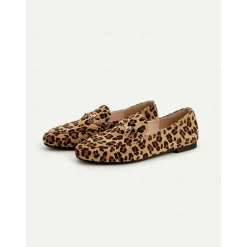 Women's Leopard Print Loafers with Metal Buckle – Casual Animal Print Slip-On Shoes for Everyday Wear