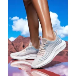 Women's Lightweight Running Shoes - Green Accents with Breathable Mesh, Ideal for Sports and Active Outdoor Workouts