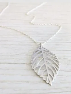 Women's Necklace 1PC Leaf Pendant Metal Alloy Long Necklace Chic Leaf Shaped Chain Jewelry Necklaces (Silver Gold, One Size)