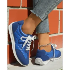 Women's Quilted Lace-Up Sneakers – Casual Fashion Walking Shoes for Daily Wear, Weekend Shopping and Light Workouts