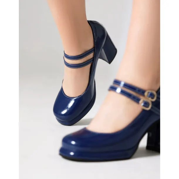 Women's Retro Double-Strap Mary Jane Heels - Patent Leather Block Heel Shoes for Vintage-Inspired Outfits