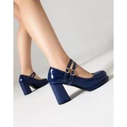 Women's Retro Double-Strap Mary Jane Heels - Patent Leather Block Heel Shoes for Vintage-Inspired Outfits