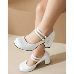 Women's Retro Double-Strap Mary Jane Heels - Patent Leather Block Heel Shoes for Vintage-Inspired Outfits