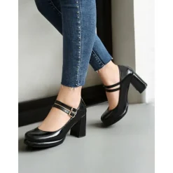Women's Retro Double-Strap Mary Jane Heels - Patent Leather Block Heel Shoes for Vintage-Inspired Outfits