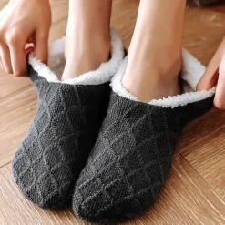 Women's Sherpa Lined Slipper Socks Non Slip Fuzzy Non-Slip Warm Fall & Winter Knit Coral Fleece Socks, Cozy Plush Floor Socks for Fall & Winter