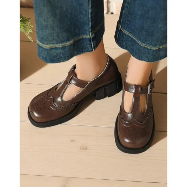Women's 1950s-Inspired Black T-Strap Mary Jane Shoes - Vintage Brogue Leather Heels with Buckle and Chunky Sole for Daily Wear,Cosplay & Gothic Outfits
