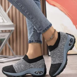 Women's Slip-On Air Cushion Walking Shoes - Breathable Knitted Athletic Sneakers for Comfort and Support, Ideal for Daily Use and Fitness Activities