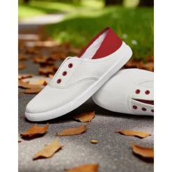 Women's Slip-On Canvas Shoes – Lightweight Shoes for Daily Casual Looks, Errands and Fall Adventures