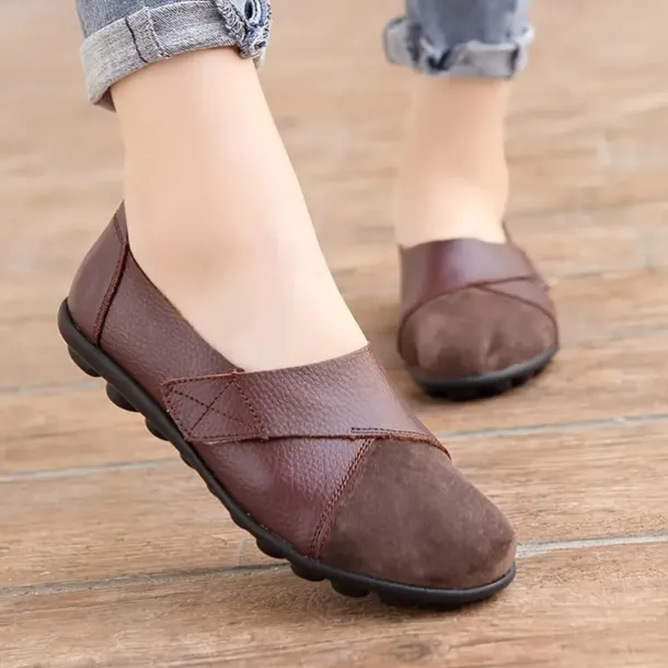 Women's Slip-on Loafers Round Toe Comfy Flat Shoes Casual Faux Leather Flats