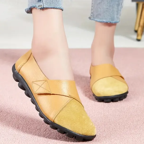 Women's Slip-on Loafers Round Toe Comfy Flat Shoes Casual Faux Leather Flats