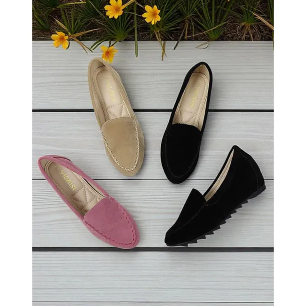 Women's Slip-On Loafers with Chain Stitch Detail – Soft Sole Casual Flats for Spring Walks, Office & Everyday Wear